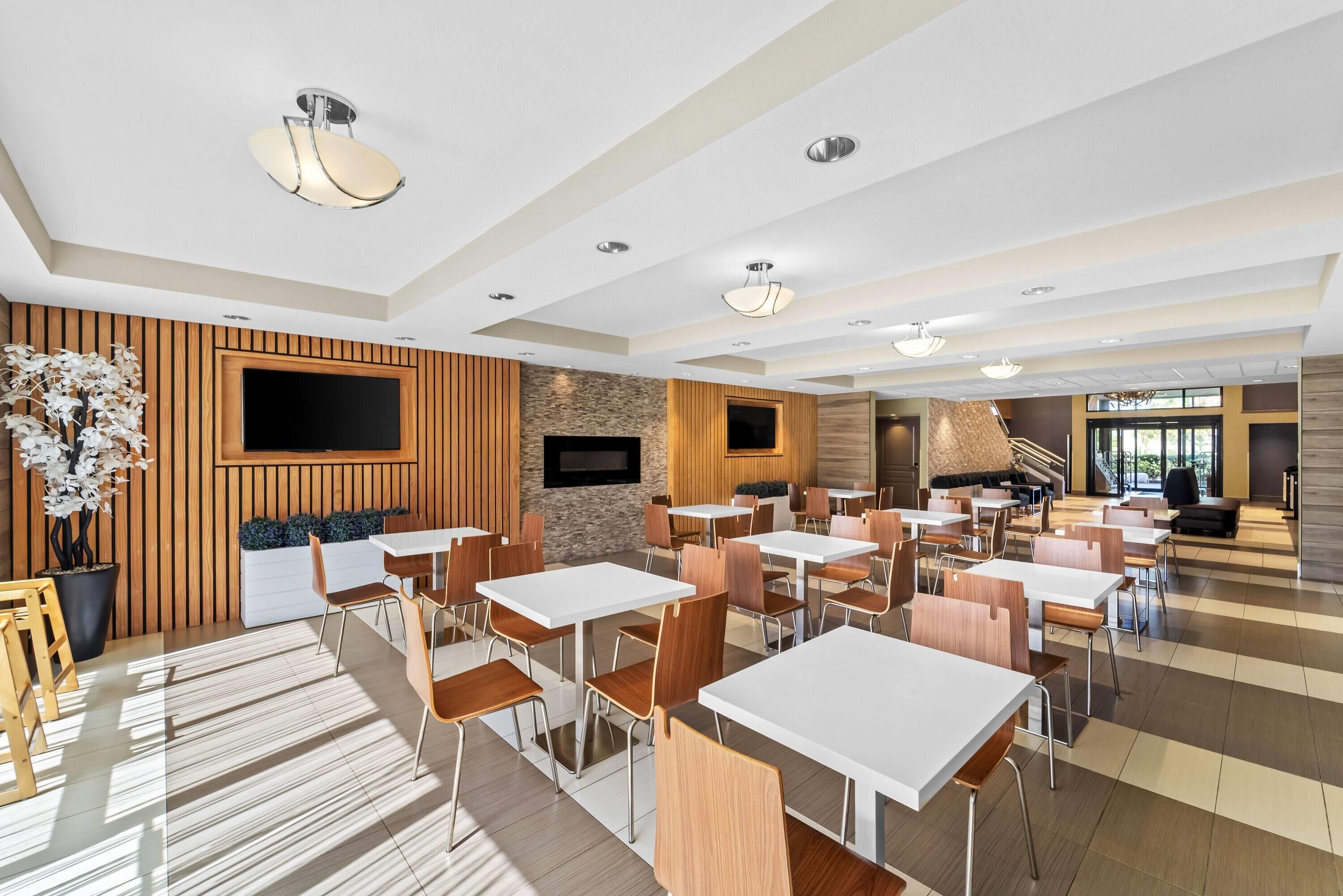 매일 테이크아웃 무료 아침 식사 포함