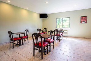 Desayuno continental incluido todos los días
