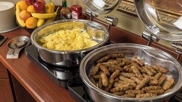 Free daily full breakfast