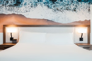 Iron/ironing board, free WiFi, bed sheets