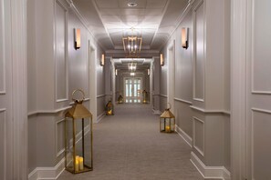 Couples treatment room(s), sauna, hot tub, steam room, body treatments