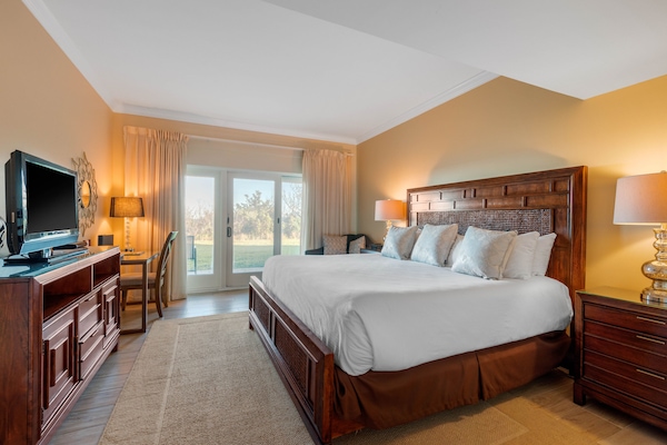 Villa, 3 Bedrooms, Ocean View | Premium bedding, in-room safe, individually decorated