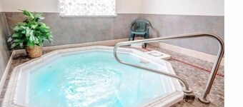 Americas Best Inns & Suites-lincoln City