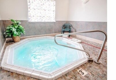 Americas Best Inns & Suites-lincoln City