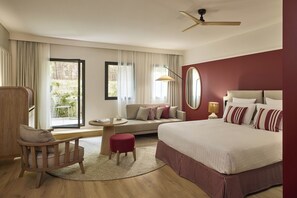 Superior Room, Patio (2 Twin Beds,1 King Bed. Ground Floor)