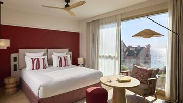 Premium bedding, down duvets, minibar, in-room safe