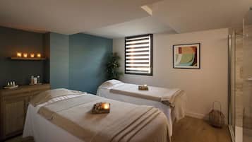 Couples treatment room(s), body treatments, body wraps, body scrubs