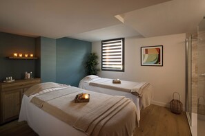 Couples treatment room(s), body treatments, body wraps, body scrubs