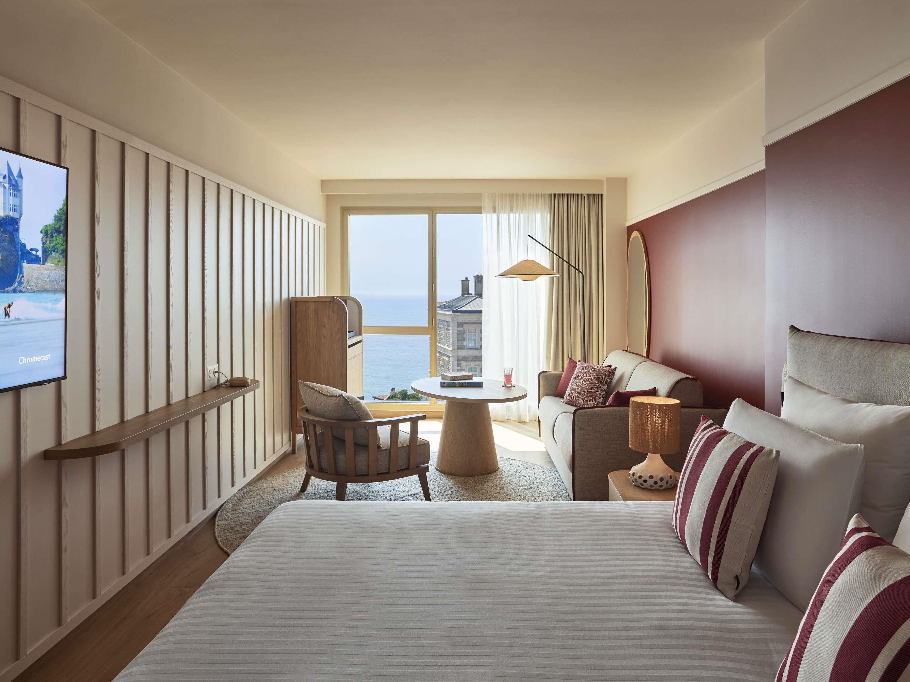 Junior Suite, 1 Double Bed with Sofa bed, Ocean View