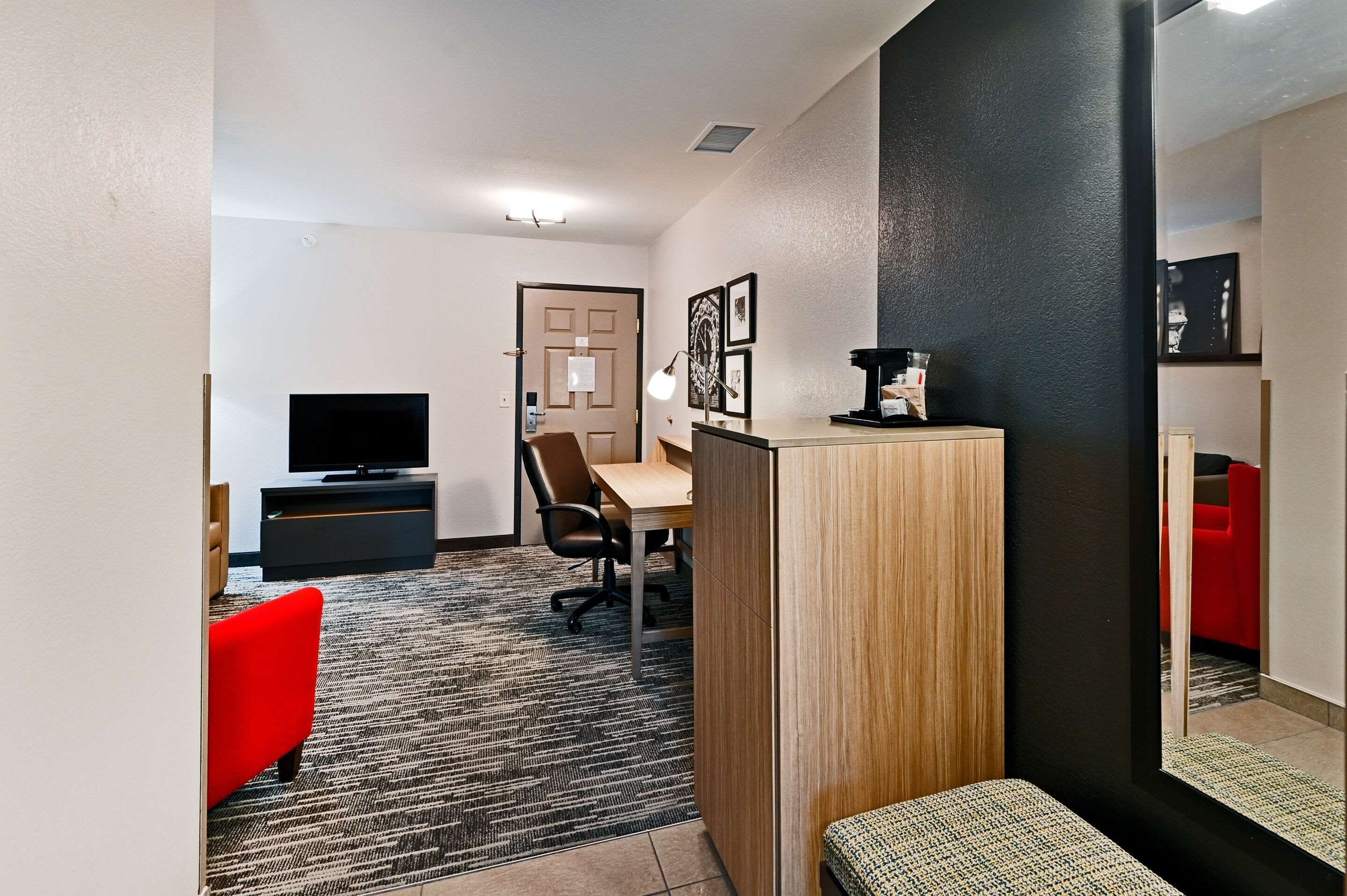 Suite, 1 Schlafzimmer, Nichtraucher | Hochwertige Bettwaren, Schreibtisch, Verdunkelungsvorhänge