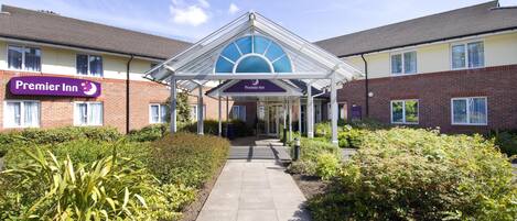 المنشأة من الخارج