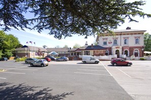 Exterior - Premier Inn Birmingham Hall Green (Birmingham)