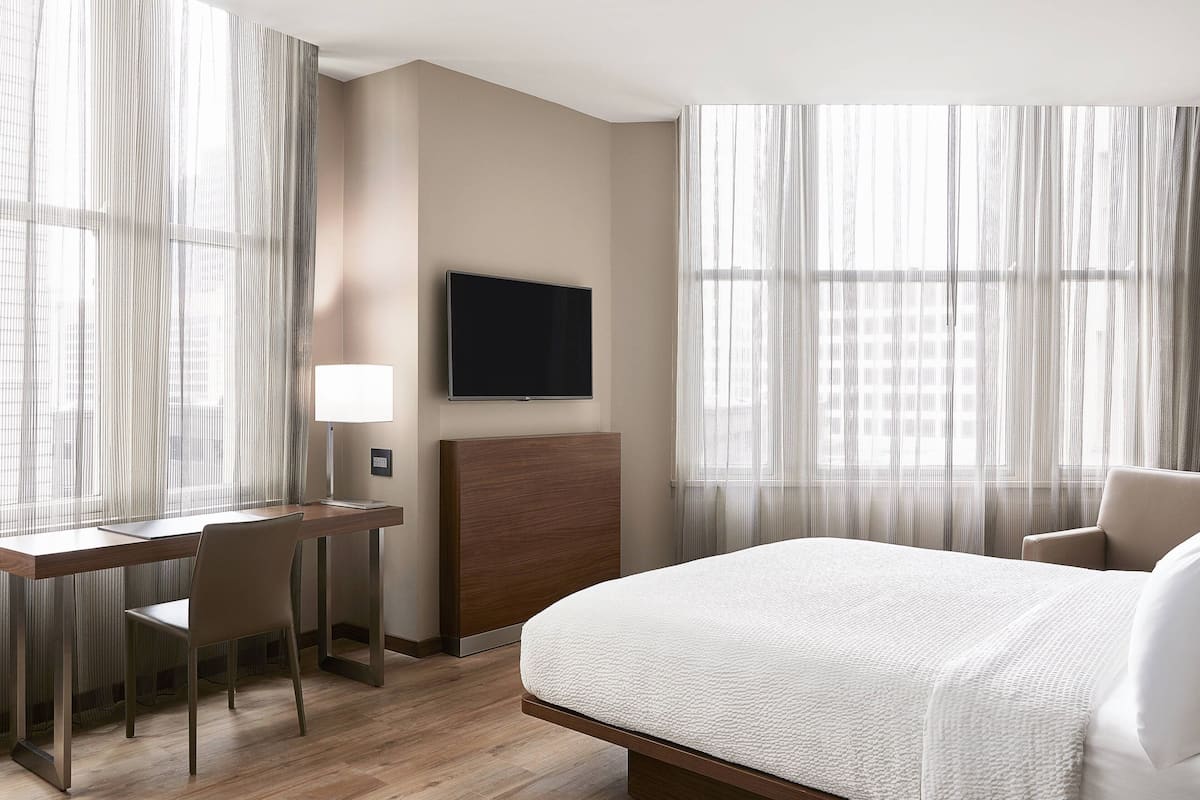 Zimmer, 1 King-Bett, Nichtraucher, Stadtblick | Blick auf die Stadt