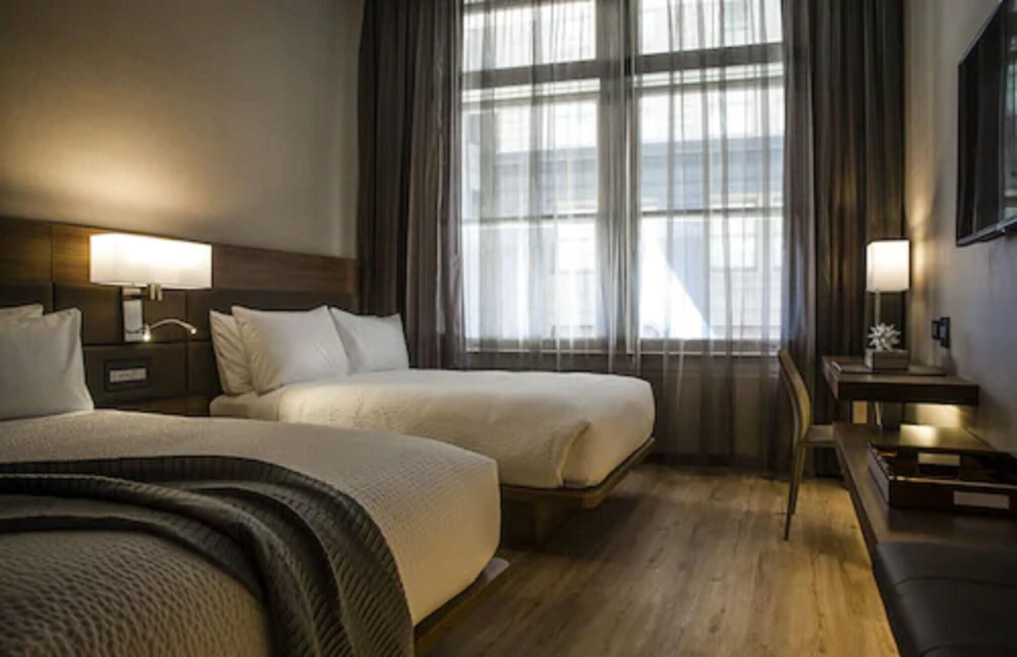 Literie hypoallergénique, surmatelas, coffres-forts dans les chambres