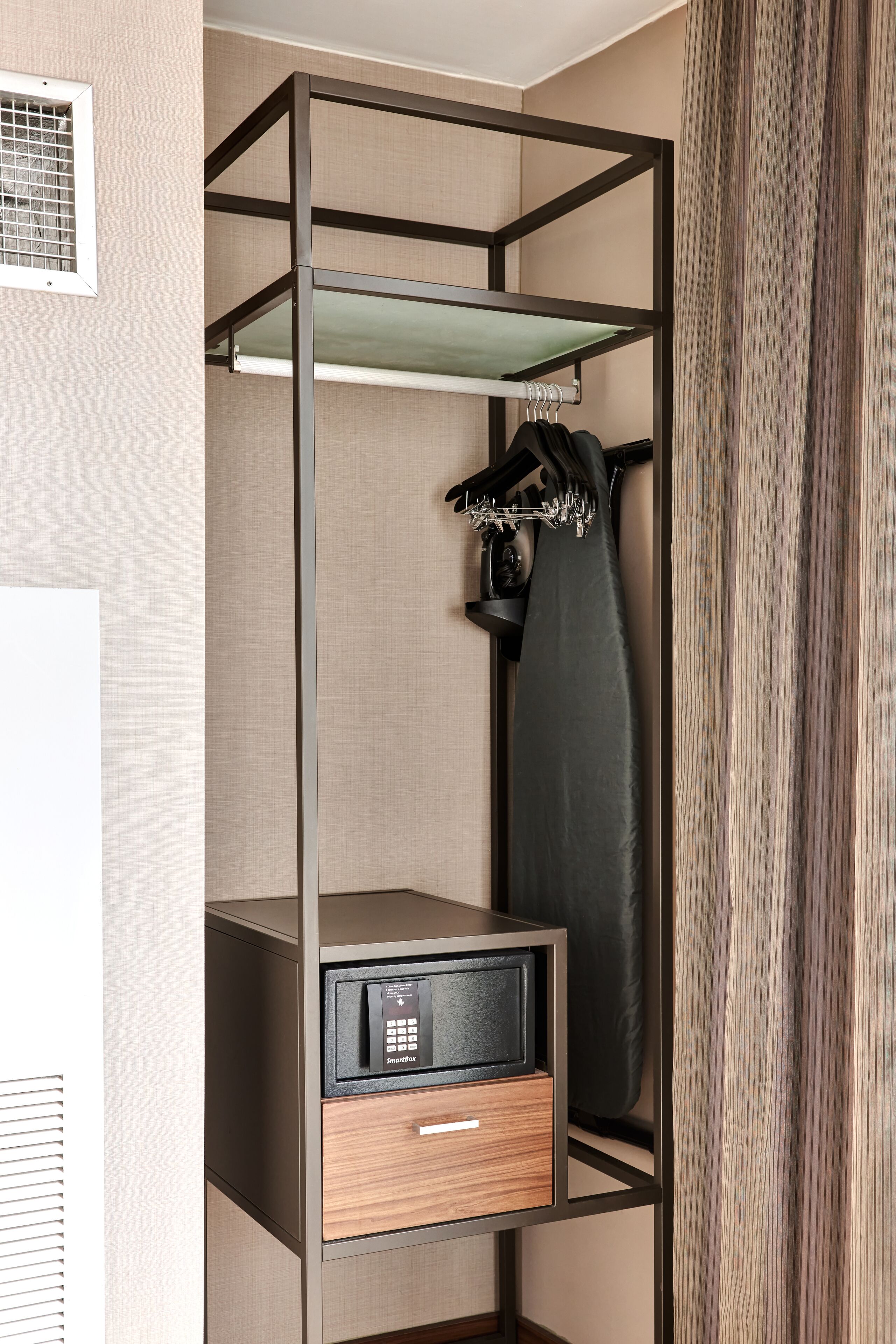 hypo-allergenic bedding, pillow-top beds, in-room safe, desk