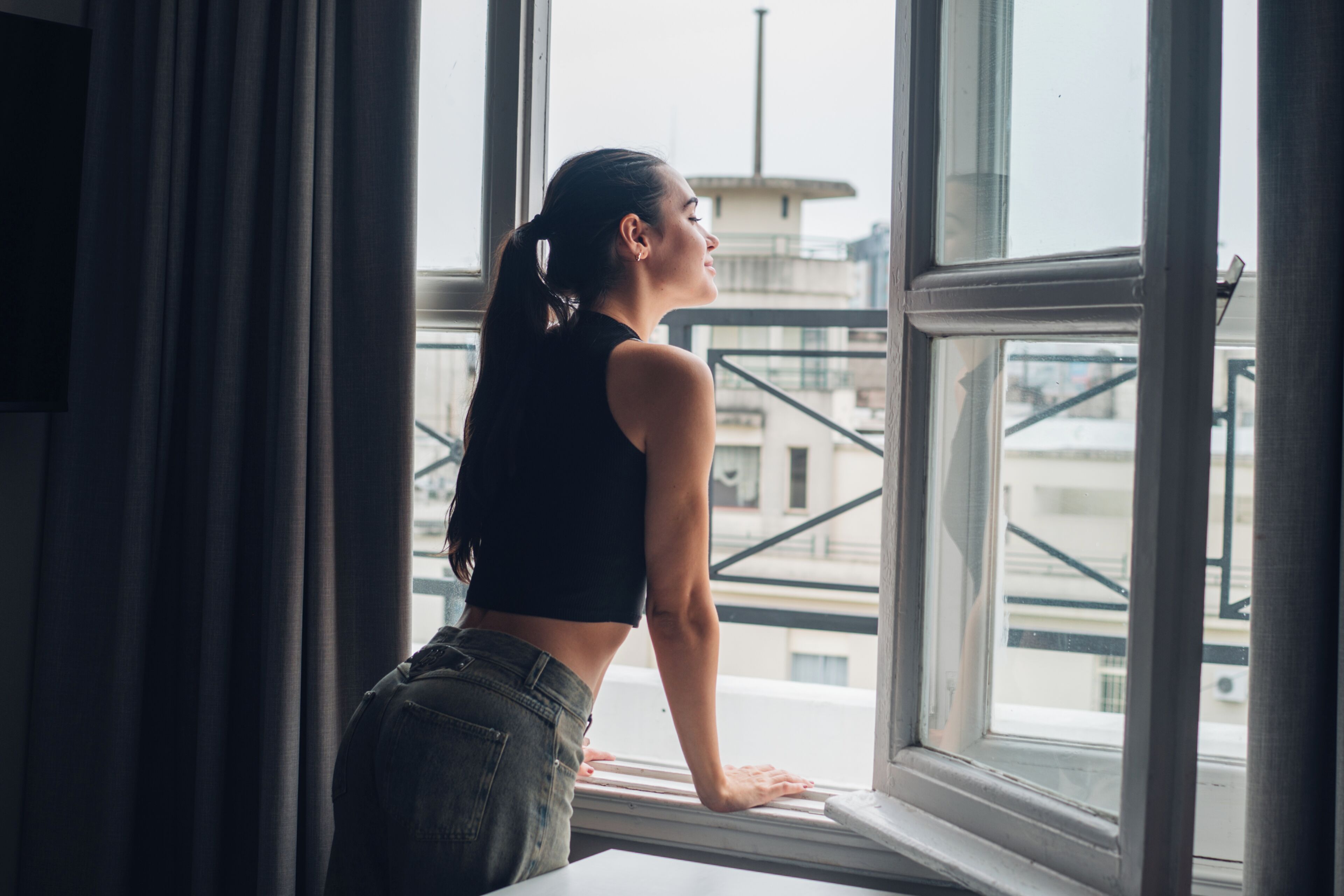 Standaard driepersoonskamer | Donsdekens, pillowtop-bedden, een kluis op de kamer