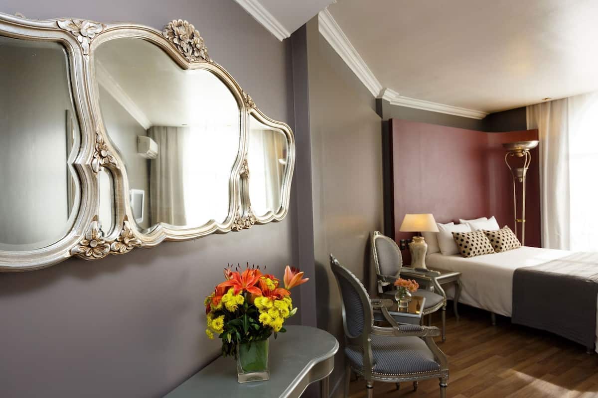 Couette en duvet d'oie, surmatelas, coffres-forts dans les chambres