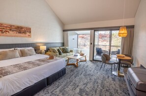 Deluxe Room - Refurbished | 1 bedroom, blackout drapes, bed sheets