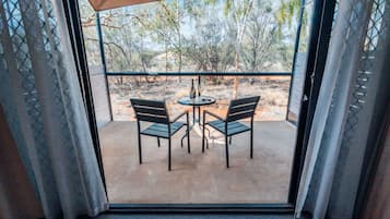 Standard Room - 2 Queens | Terrace/patio