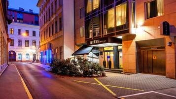 Front of property – evening/night