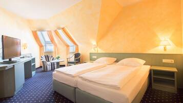 Soundproofing, free WiFi