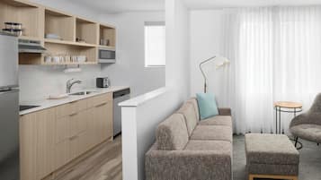 Suite, 2 chambres | Literie hypoallergénique, bureau, rideaux d’obscurcissement