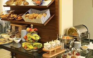 Free daily buffet breakfast
