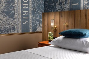 In-room safe, desk, soundproofing, iron/ironing board