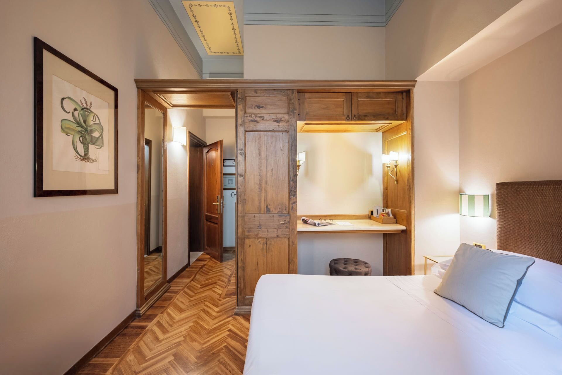 classic double or twin room | hypo-allergenic bedding, minibar, in-room safe, individually decorated