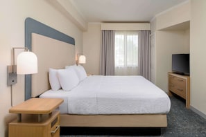 Suite, 1 King Bed | In-room safe, desk, laptop workspace, blackout drapes