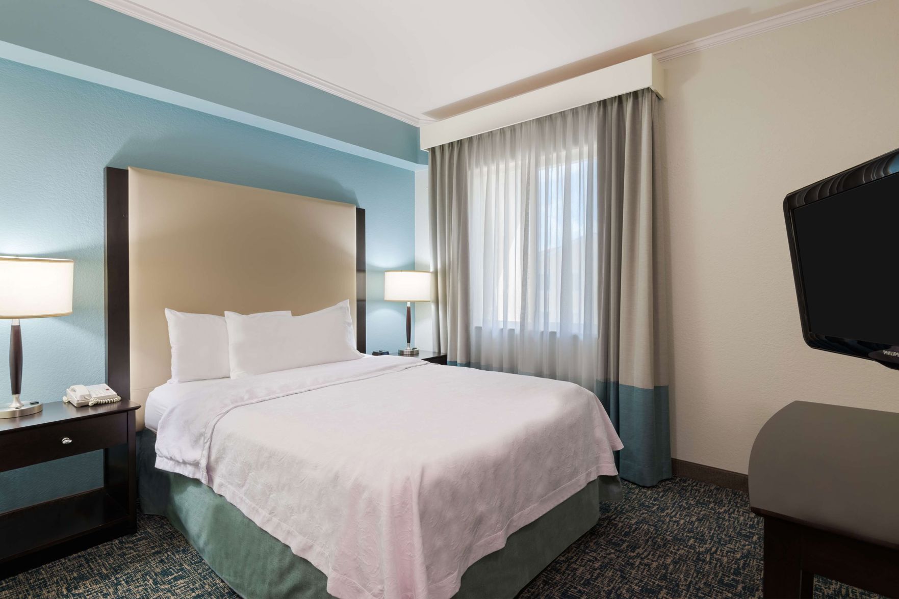 In-room safe, desk, laptop workspace, blackout drapes