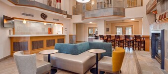 Best Western Plus Gateway Inn & Suites
