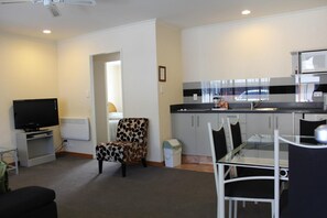 Televisión de 40 pulgadas con canales por cable