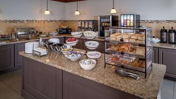 Dagelijks ontbijtbuffet inbegrepen