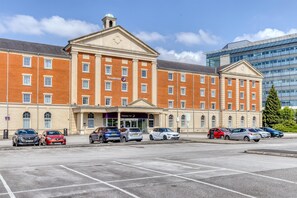 Exterior - Premier Inn Manchester Trafford Centre Wst (Manchester)