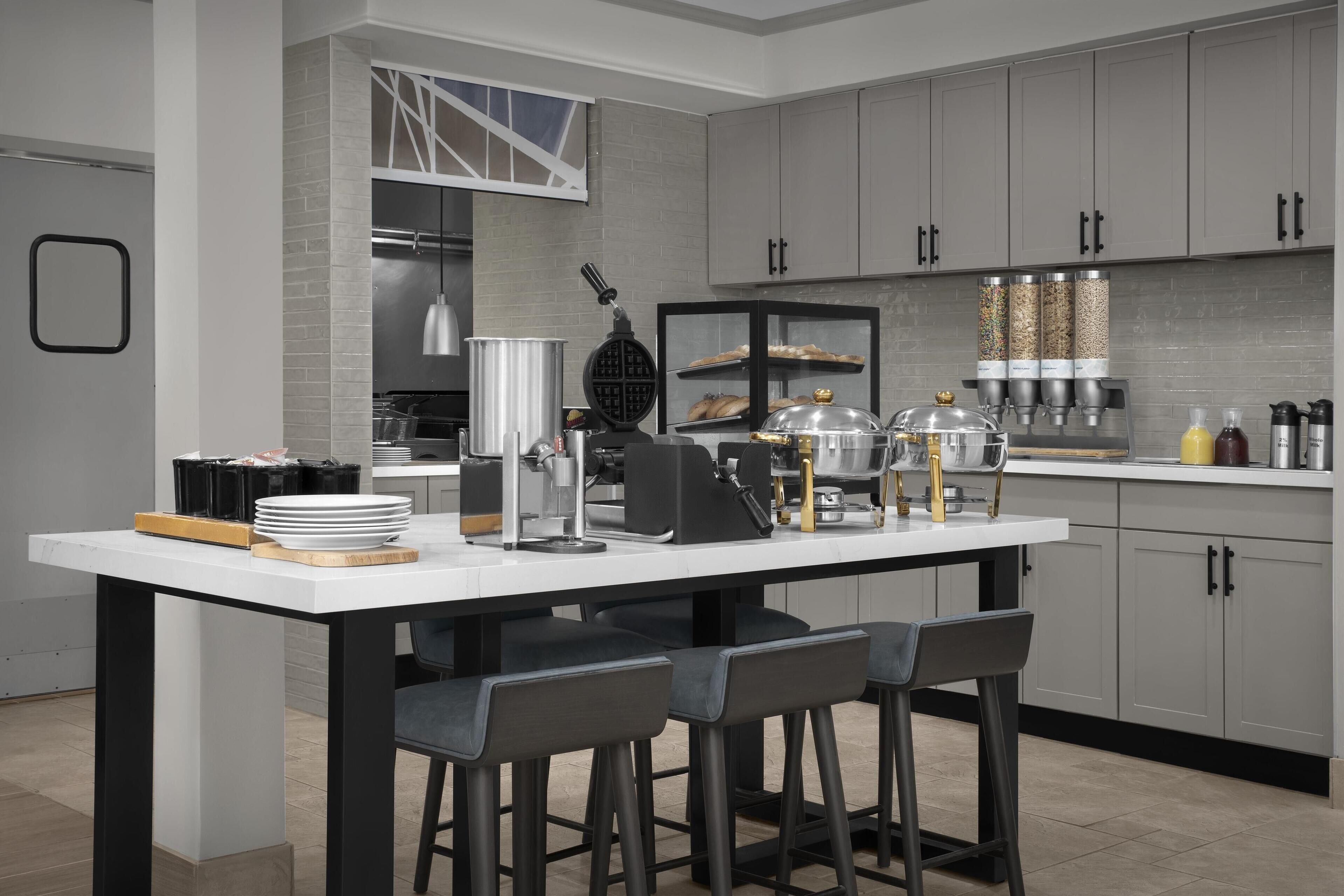 daily full breakfast (usd 10.95 per person)