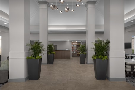 Lobby. Hilton Garden Inn Auburn/Opelika