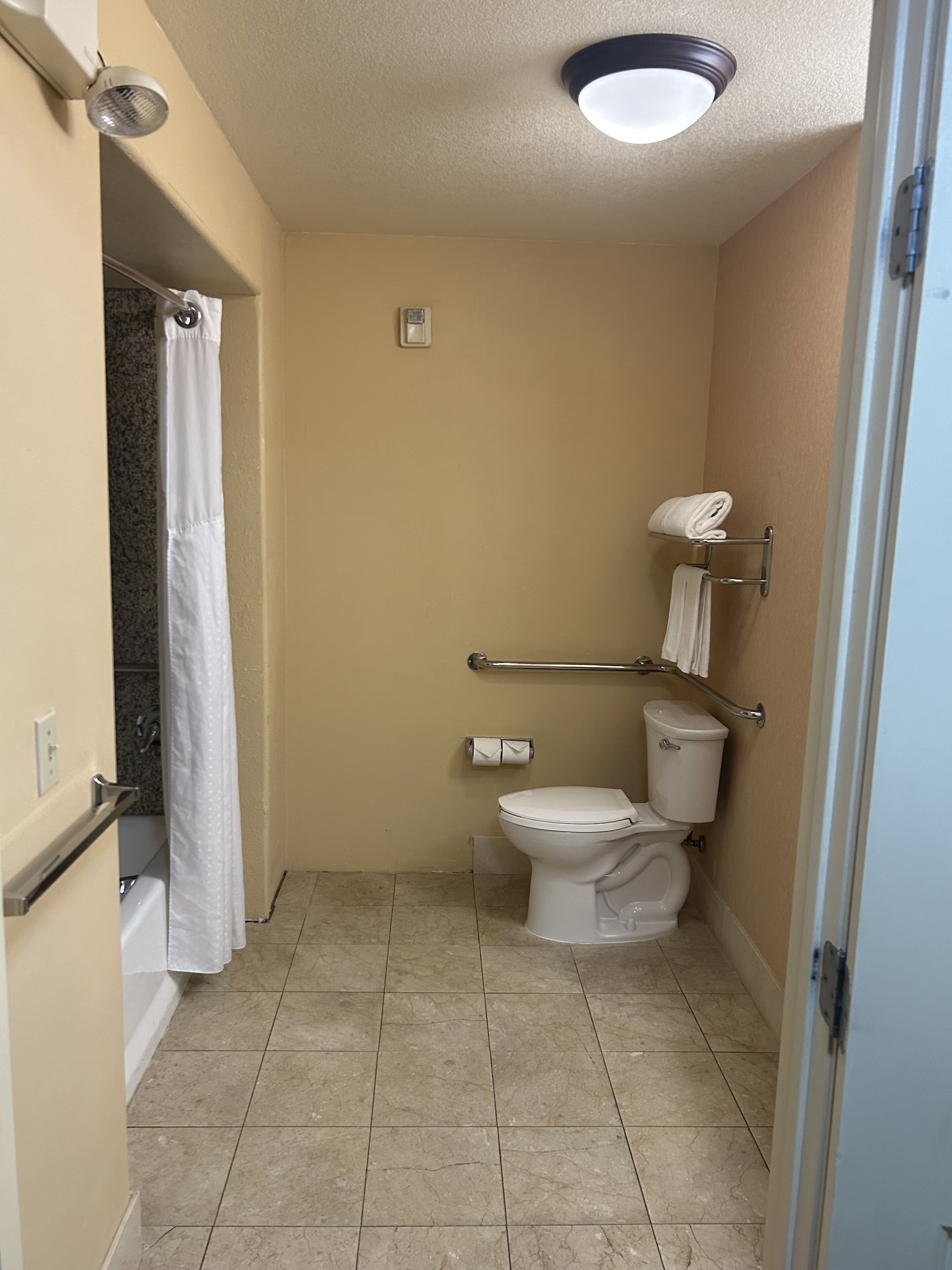 Photo - Holiday Inn Express Las Vegas-Nellis by IHG