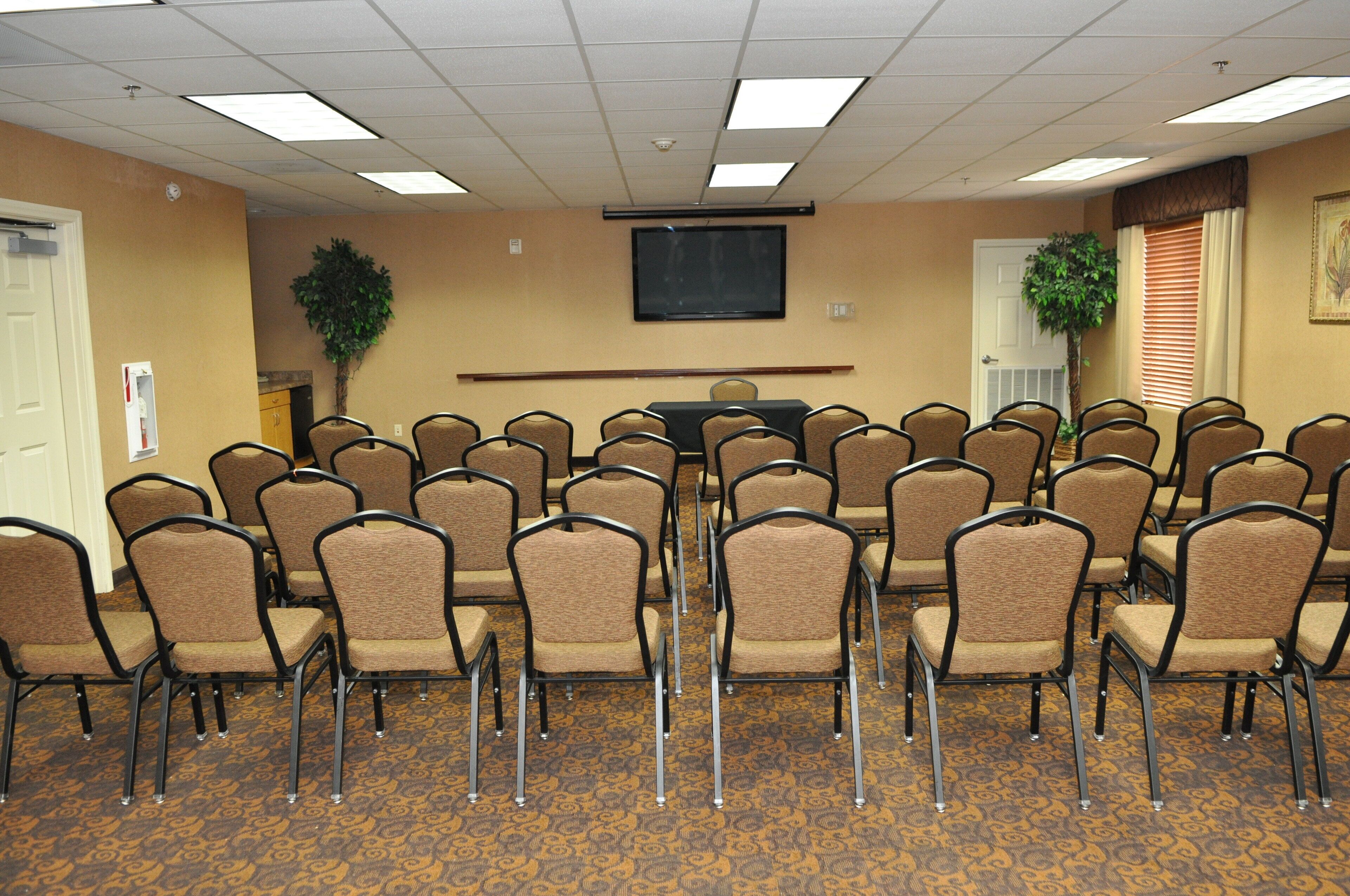 Photo - Holiday Inn Express Las Vegas-Nellis by IHG