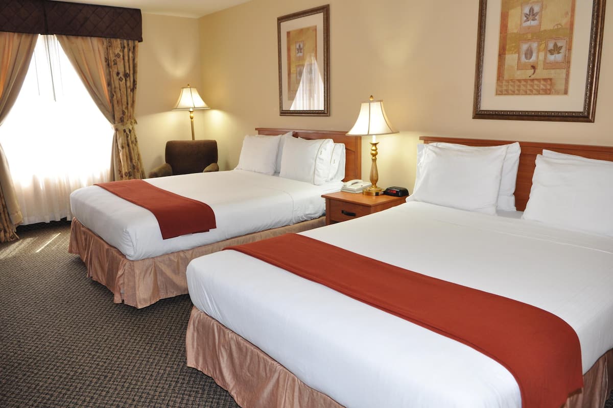In-room safe, desk, iron/ironing board, free WiFi