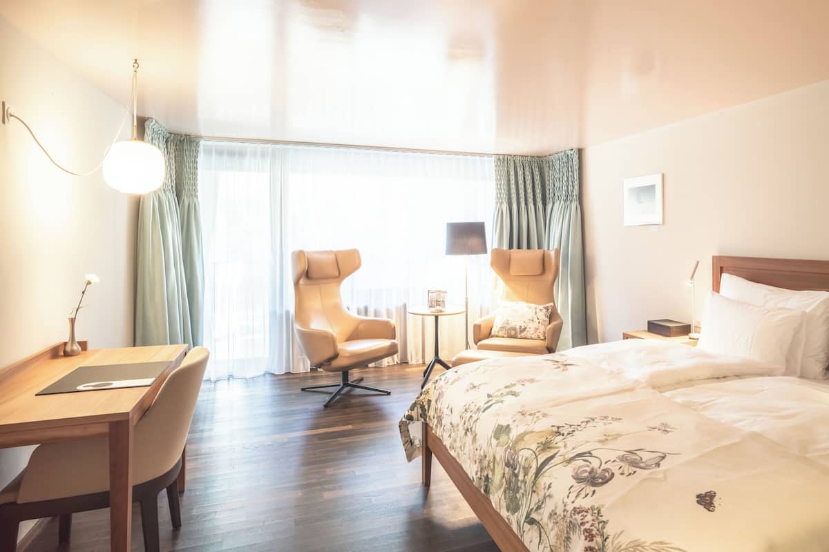 Comfort Zimmer mit Balkon und Südsicht | 1 bedroom, hypo-allergenic bedding, in-room safe, desk