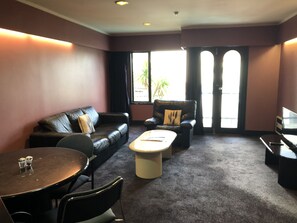 Superior-Zimmer, Kochnische | Wohnzimmer