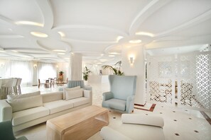 Sảnh tiếp tân