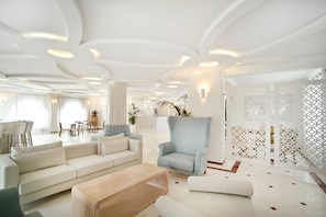 Sảnh tiếp tân