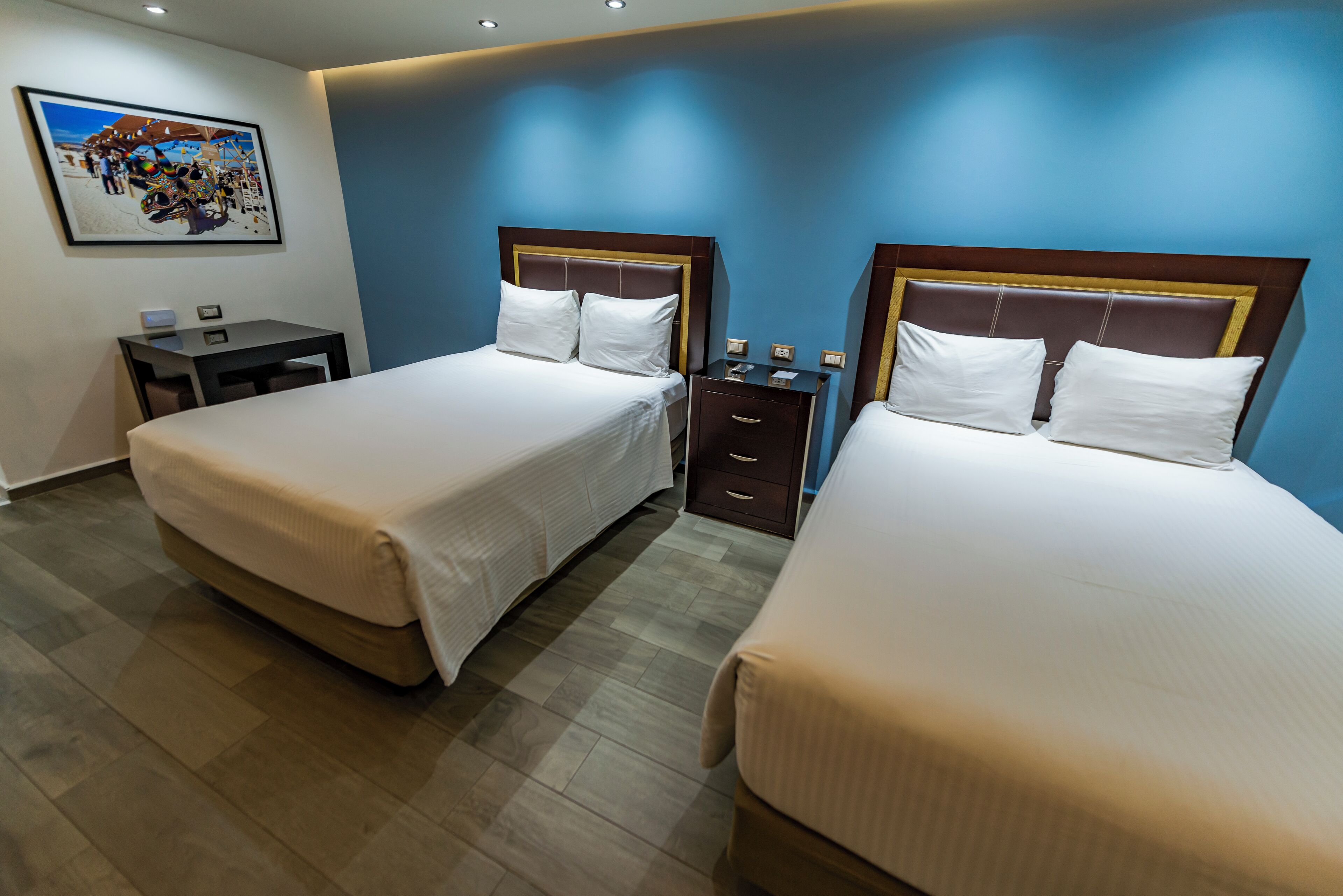 Literie de qualité, lit avec matelas à plateau-coussin