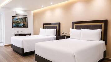 Standard Room, 2 Double Beds
