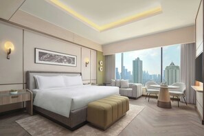 Suite – premier, 1 soverom, ikke-røyk | Sengetøy av topp kvalitet, dundyner og minibarvarer (inkludert)