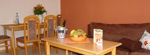 Condo, 2 phòng ngủ, Không hút thuốc | Phòng khách