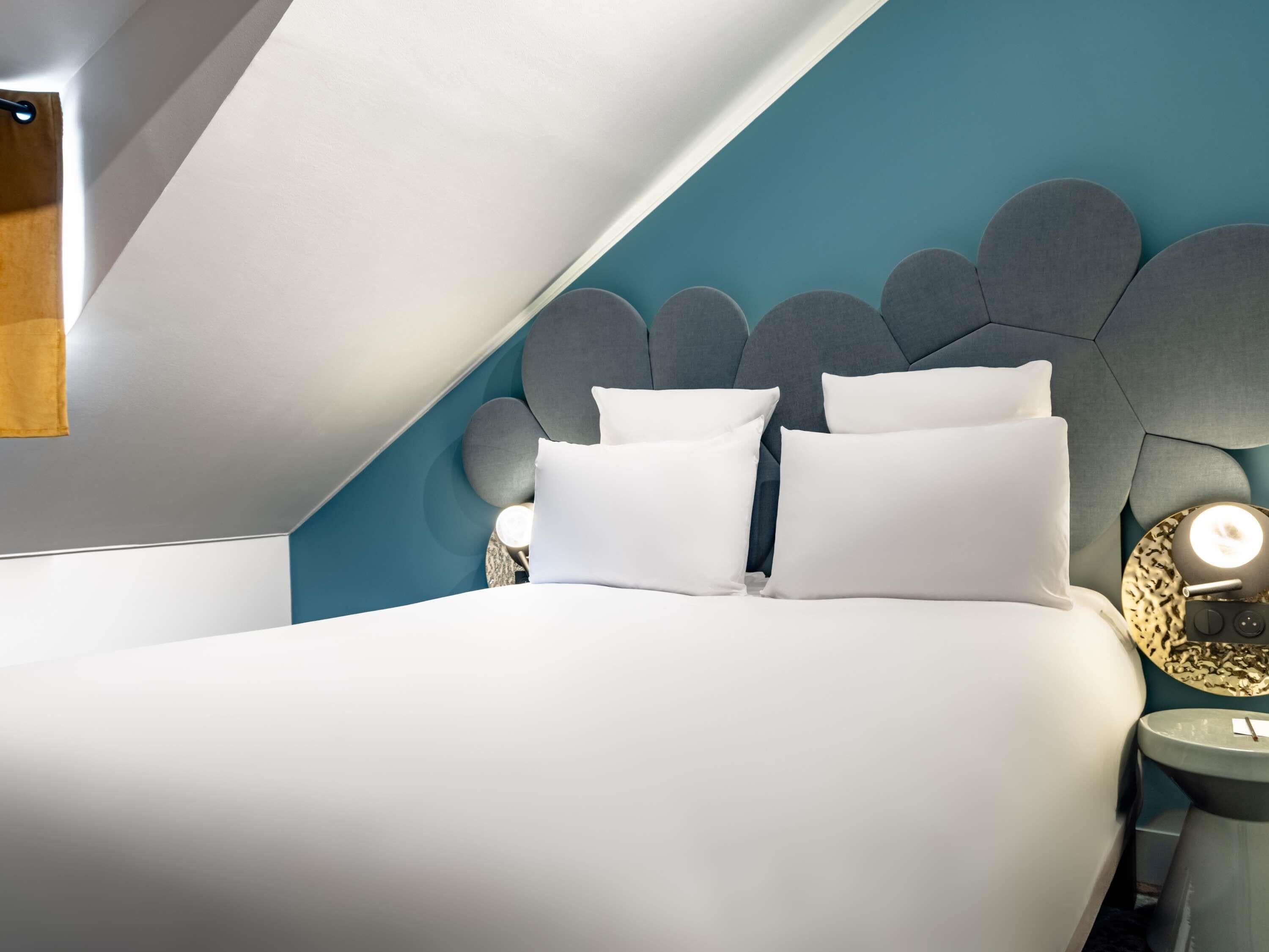 Habitación clásica, 1 cama doble (Attic) | 1 dormitorio, caja fuerte, decoración individual y mobiliario individual