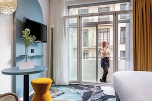 In-room safe, individually decorated, individually furnished, desk